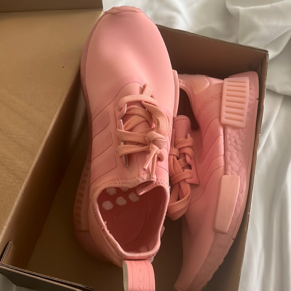 NMD_R1 Womens Adidas sneakers